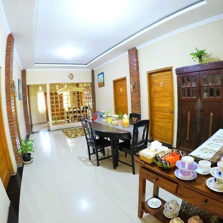 Hotel Ndalem Eyang Dwijo Yogyakarta Esterno foto